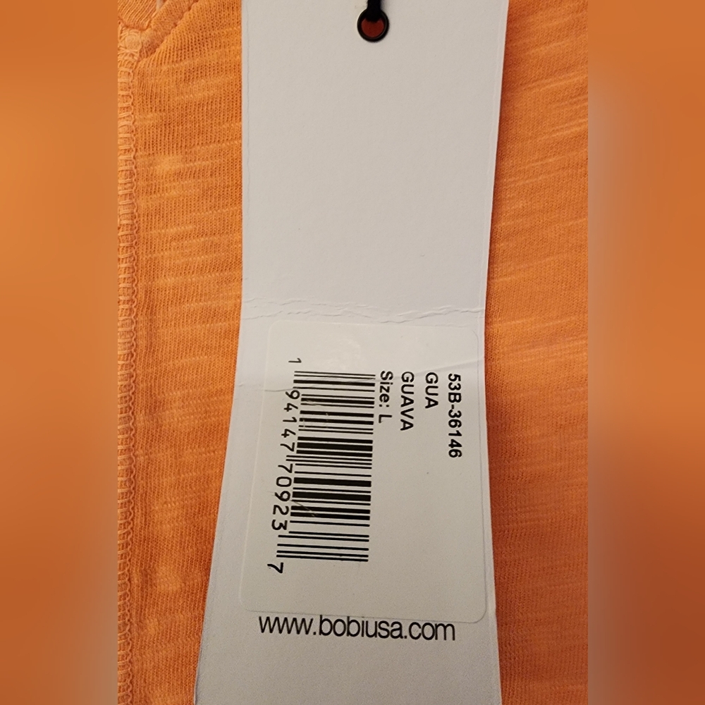 BOBI Los Angeles center seam V-Neck Tee in Guava Size Large- - Picture 8 of 9